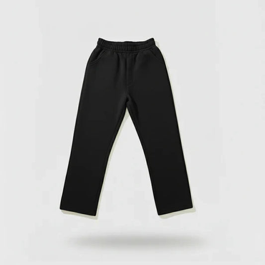  black sweatpants
